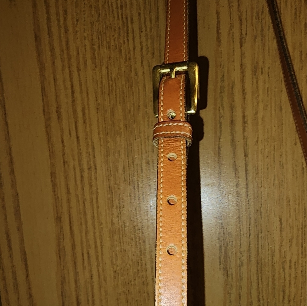 Guc vintage Dooney&Bourke crossbody see pics for flaws - Picture 12 of 12